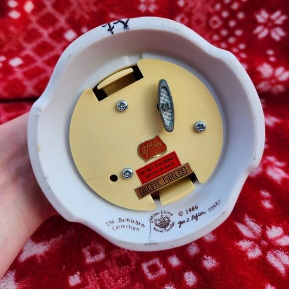 Lefton nativity bell Christmas bell - Picture 5 of 6